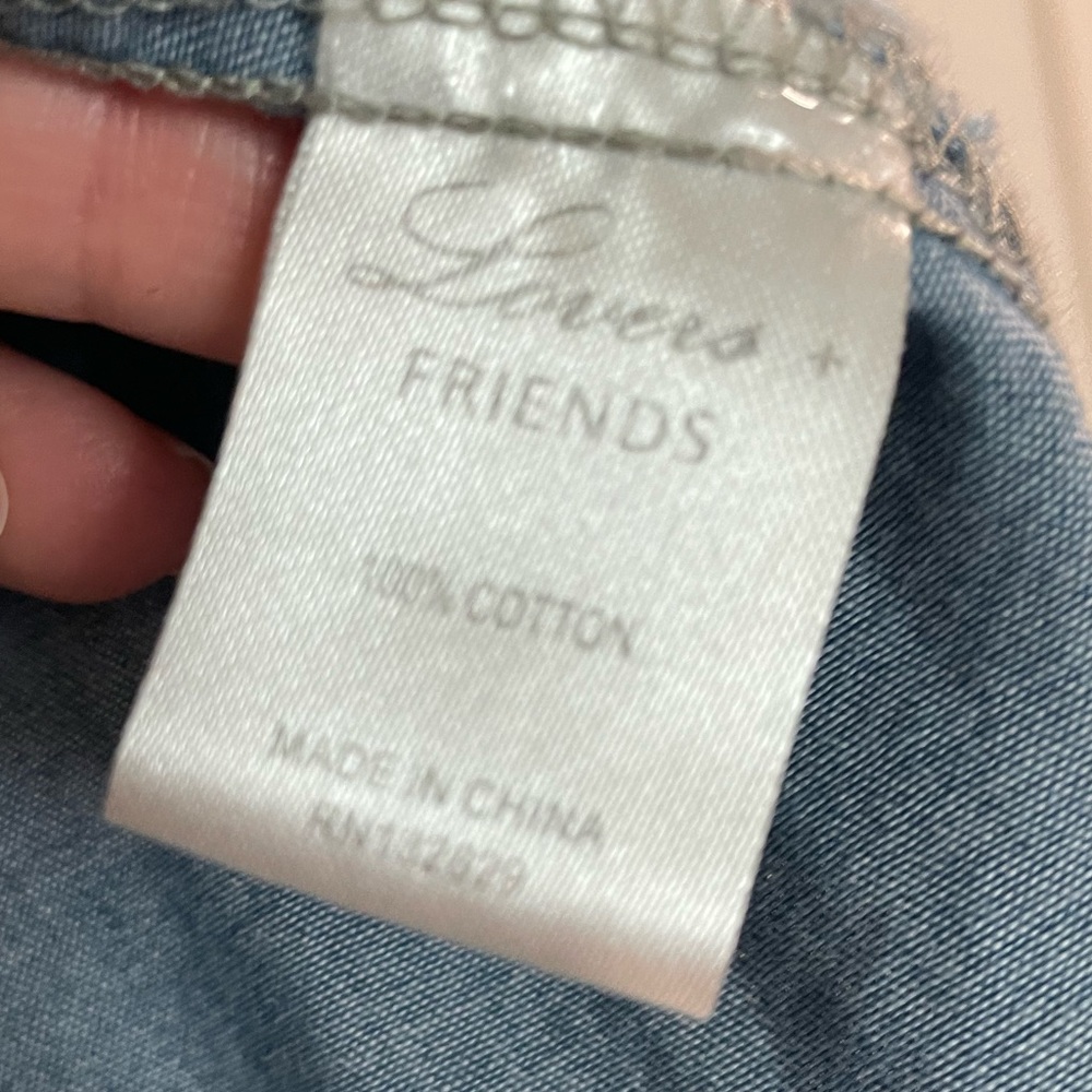 EUC Lovers + Friends top. Denim and embroidered size Small (US) - Picture 3 of 7